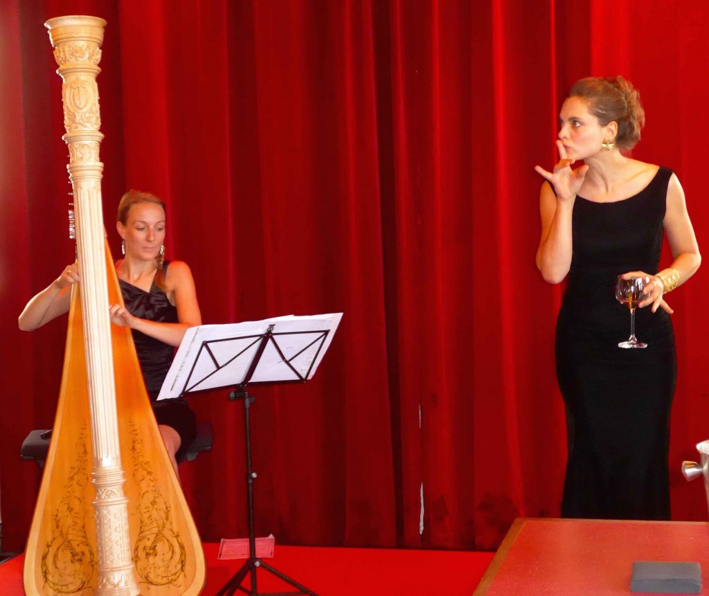 Sopraan Noémie Schellens met harpiste